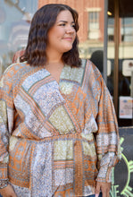 Load image into Gallery viewer, Satin Scarf Blouse
